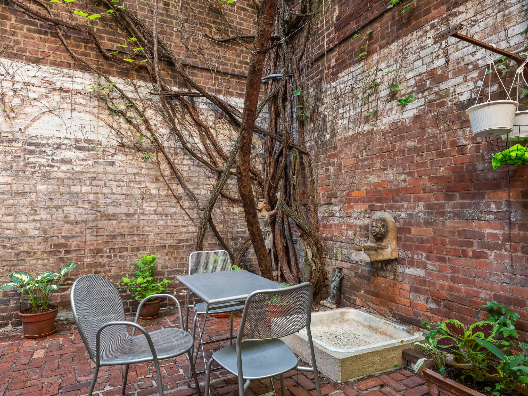 Brickwell House | West Village | Townhome & Garden photo 12