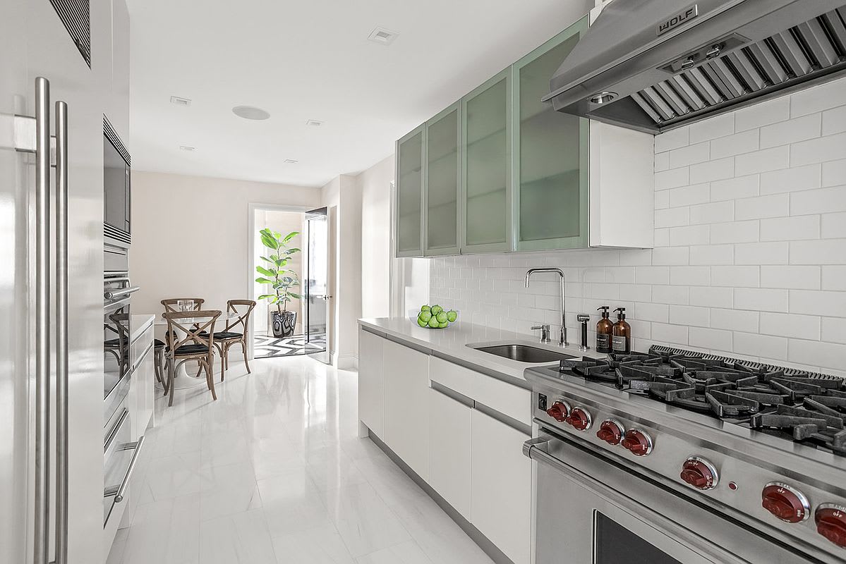 Carnegie Penthouse | Upper Carnegie Hill | Duplex PH with Private Roof & Views photo 7