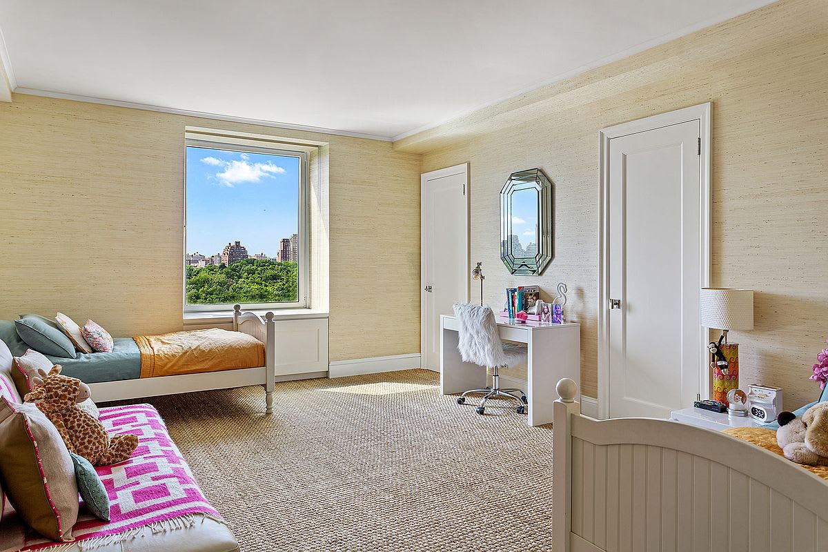 Carnegie Penthouse | Upper Carnegie Hill | Duplex PH with Private Roof & Views photo 14