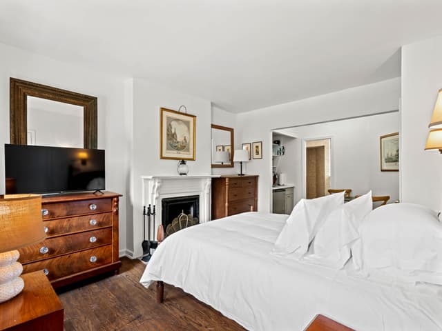Image of Living and Sleeping space #1