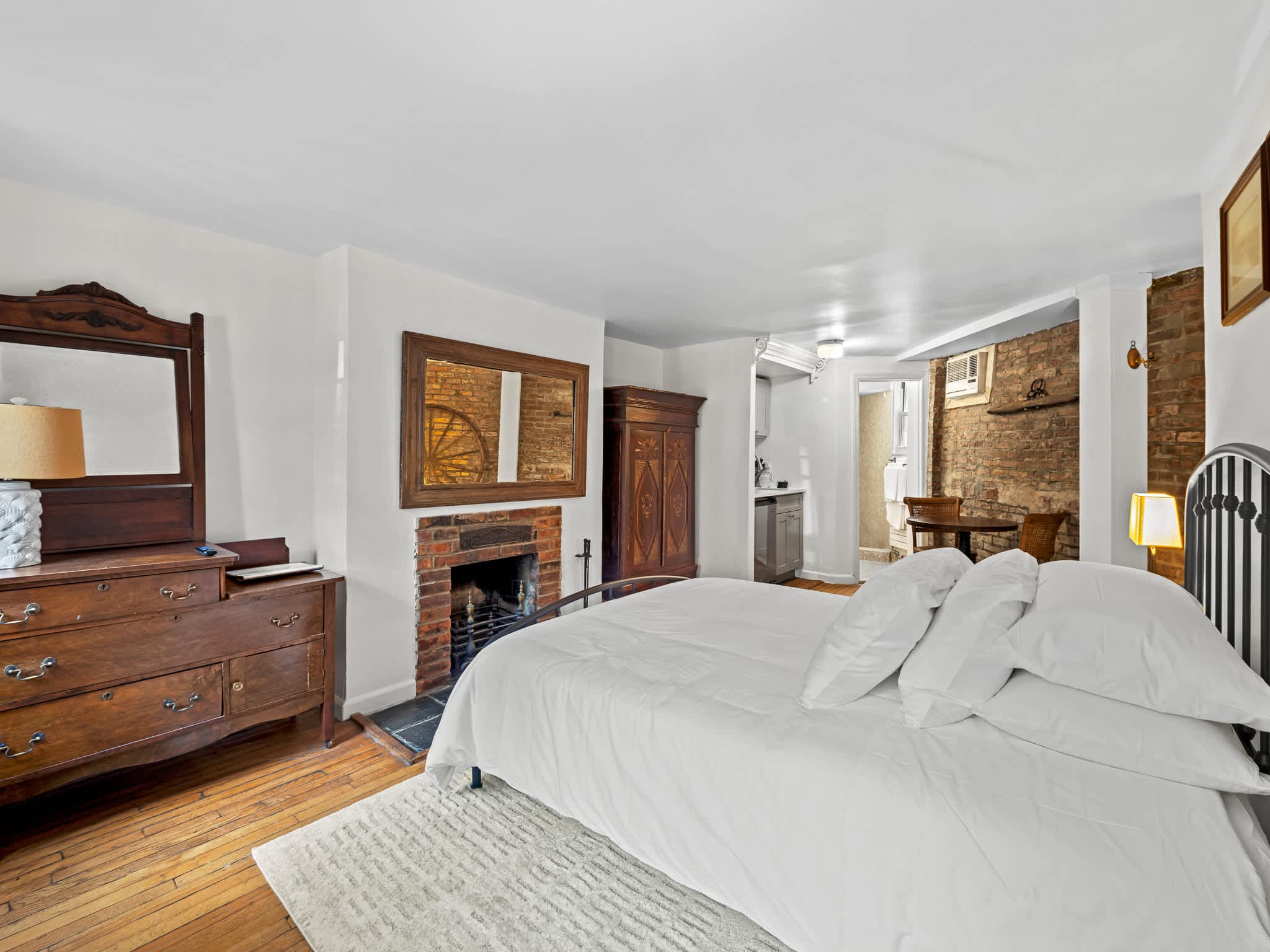 The Stable Studio | West Village | Cozy Studio main photo