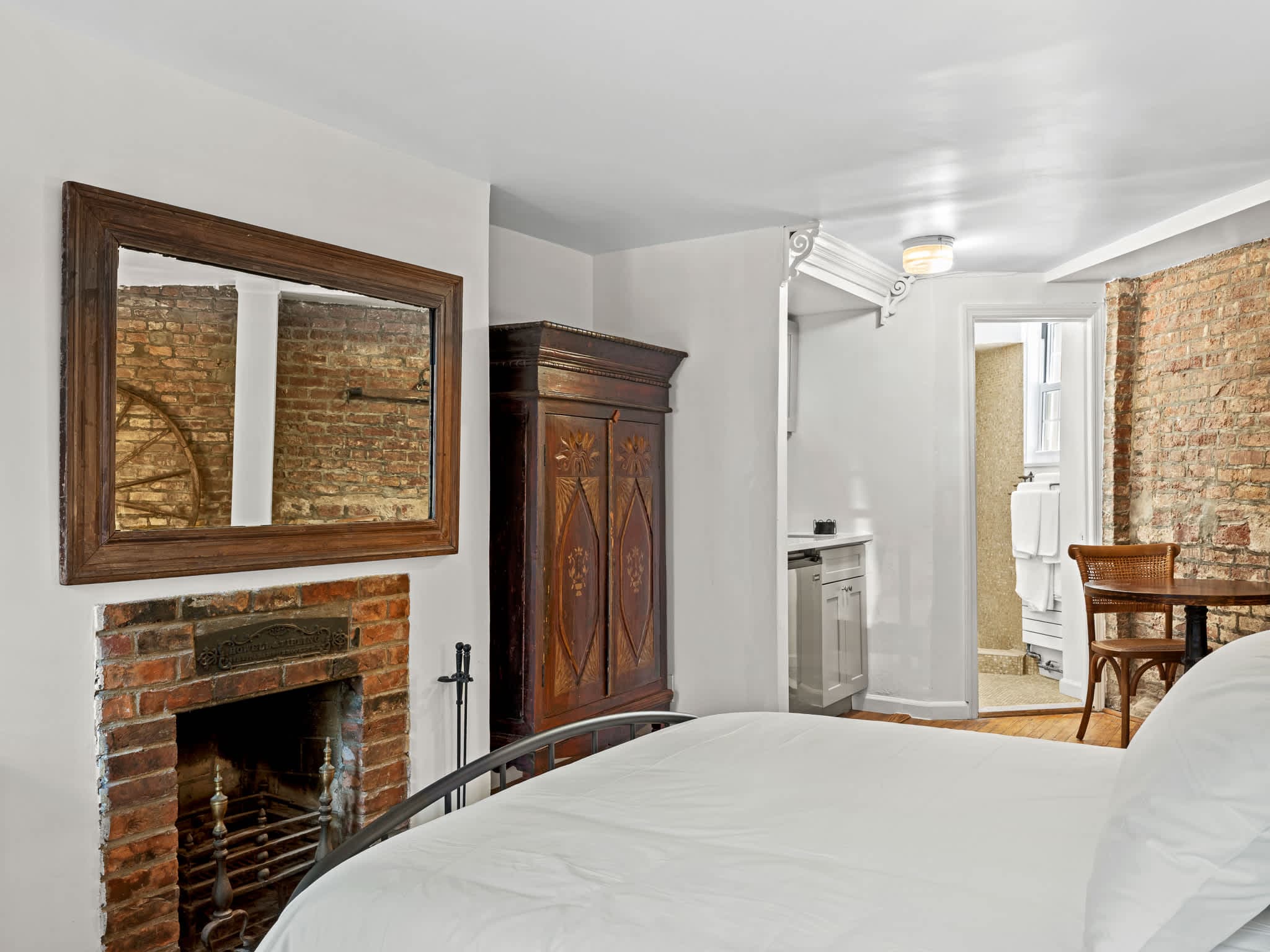 The Stable Studio | West Village | Cozy Studio photo 6