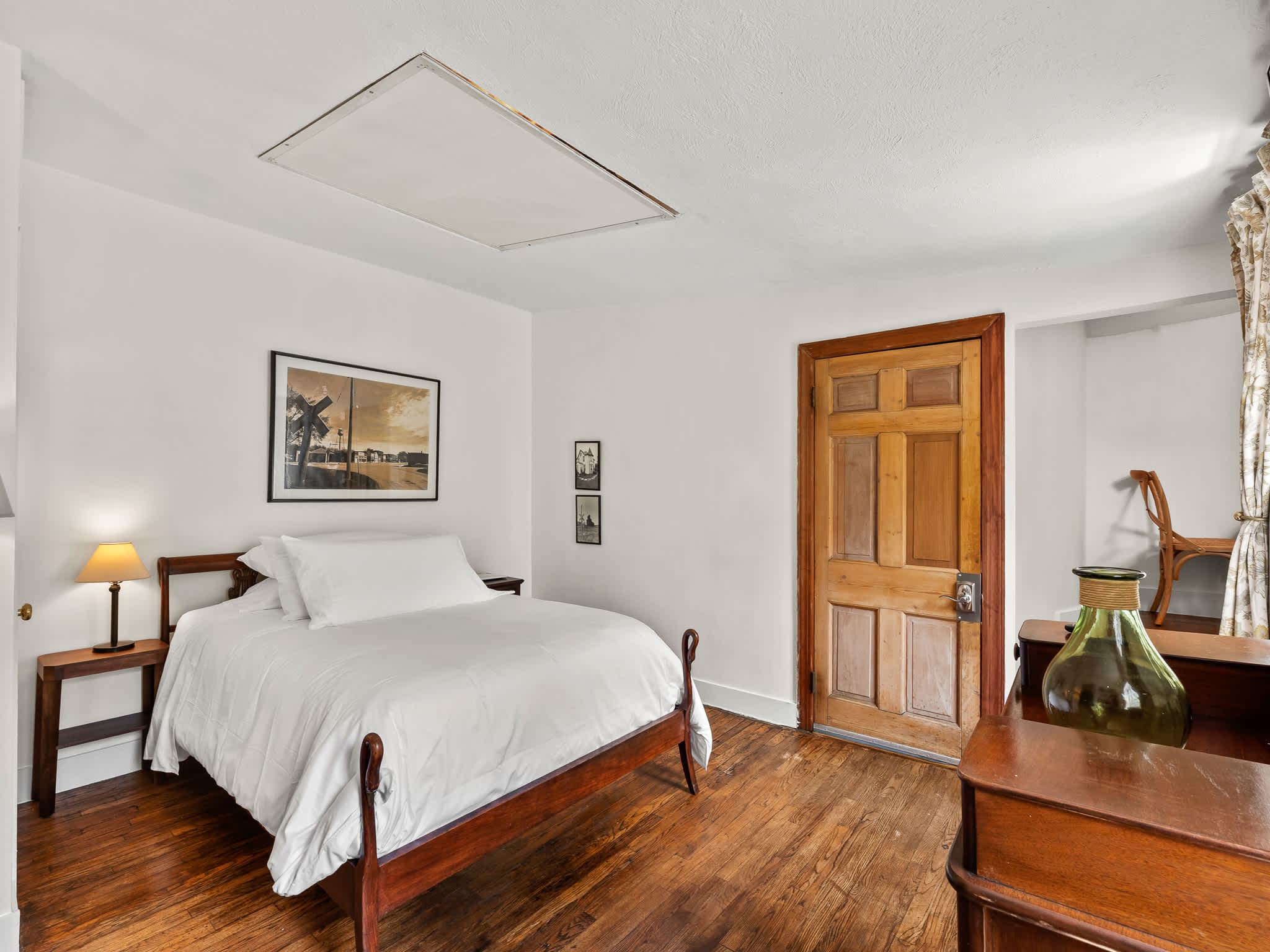 The Dakota | West Village | Charming Bi-Level Apartment photo 7