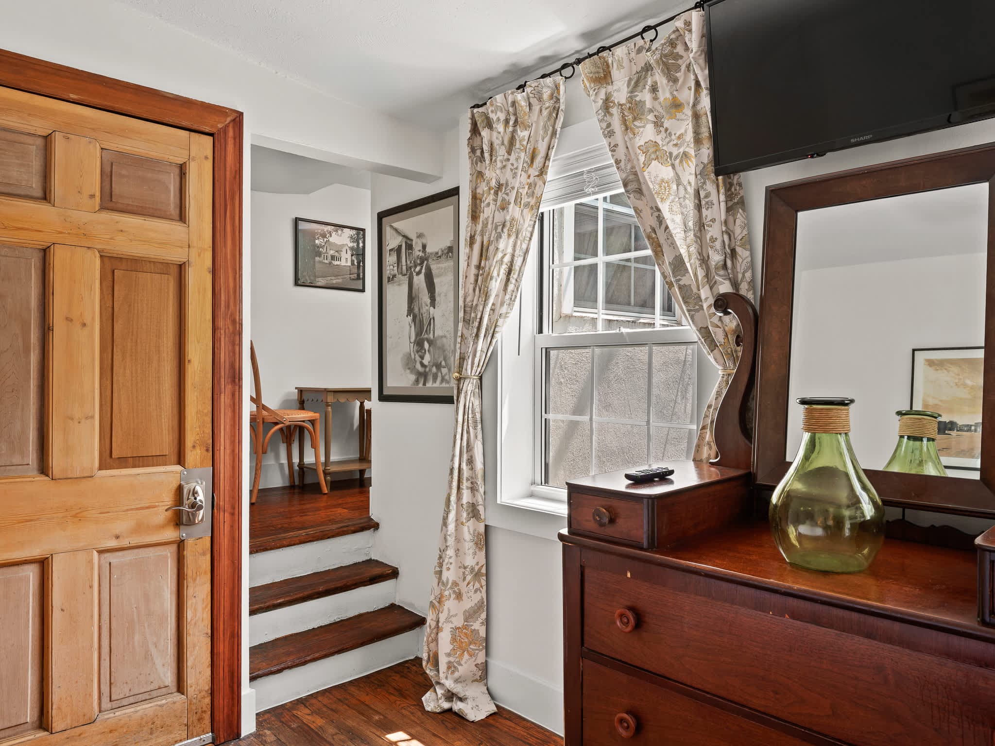 The Dakota | West Village | Charming Bi-Level Apartment photo 8
