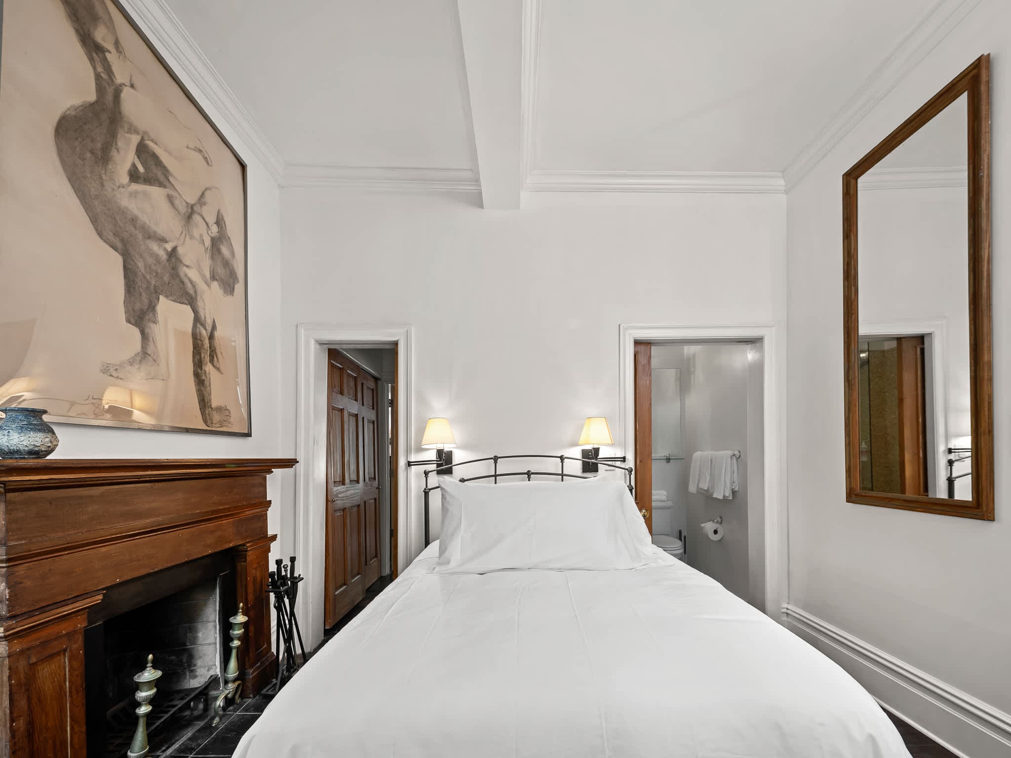 The Stonewell Suite | West Village | Refined Apartment photo 9