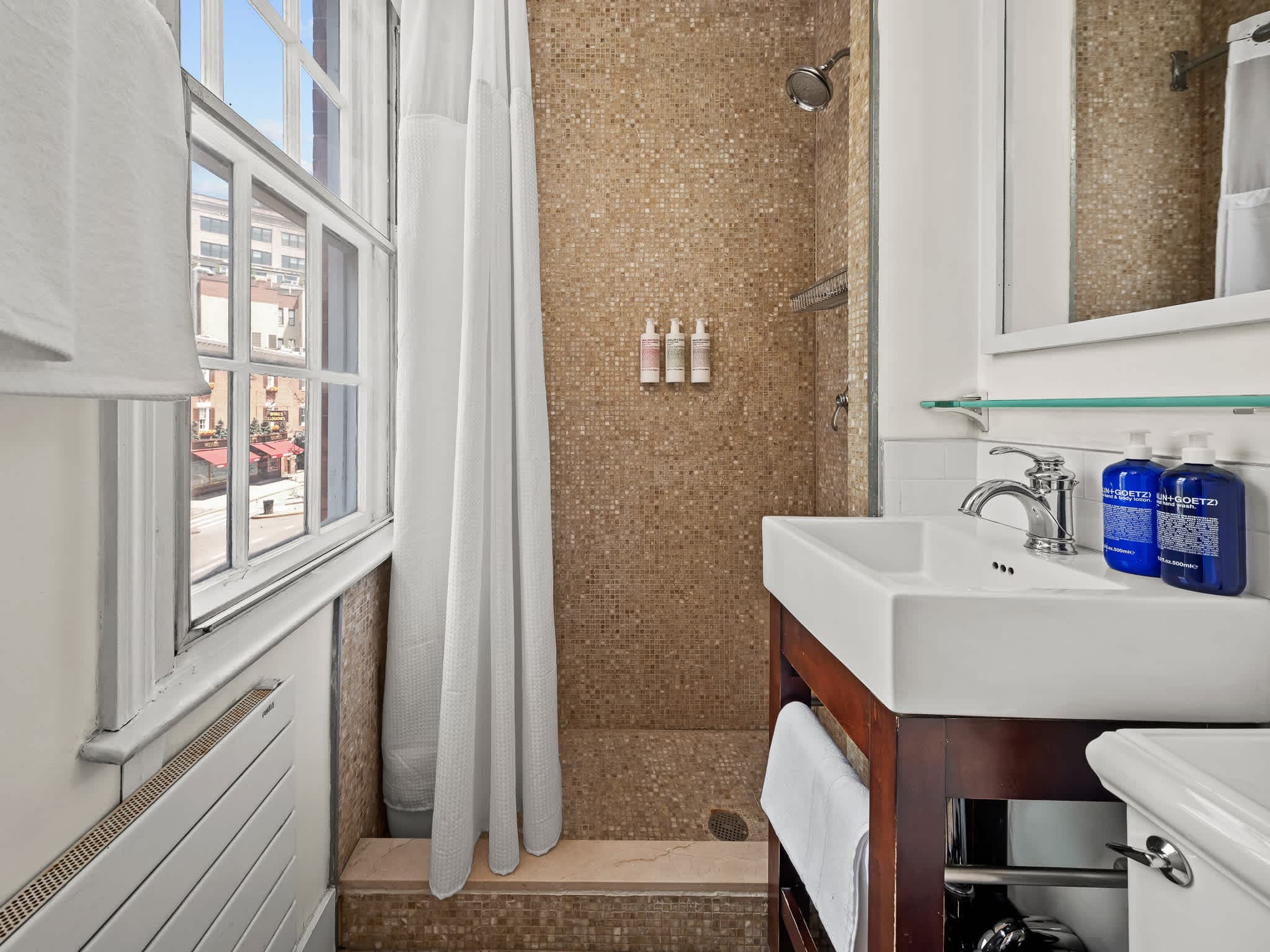 The India | West Village | Cozy Studio with Fireplace photo 11