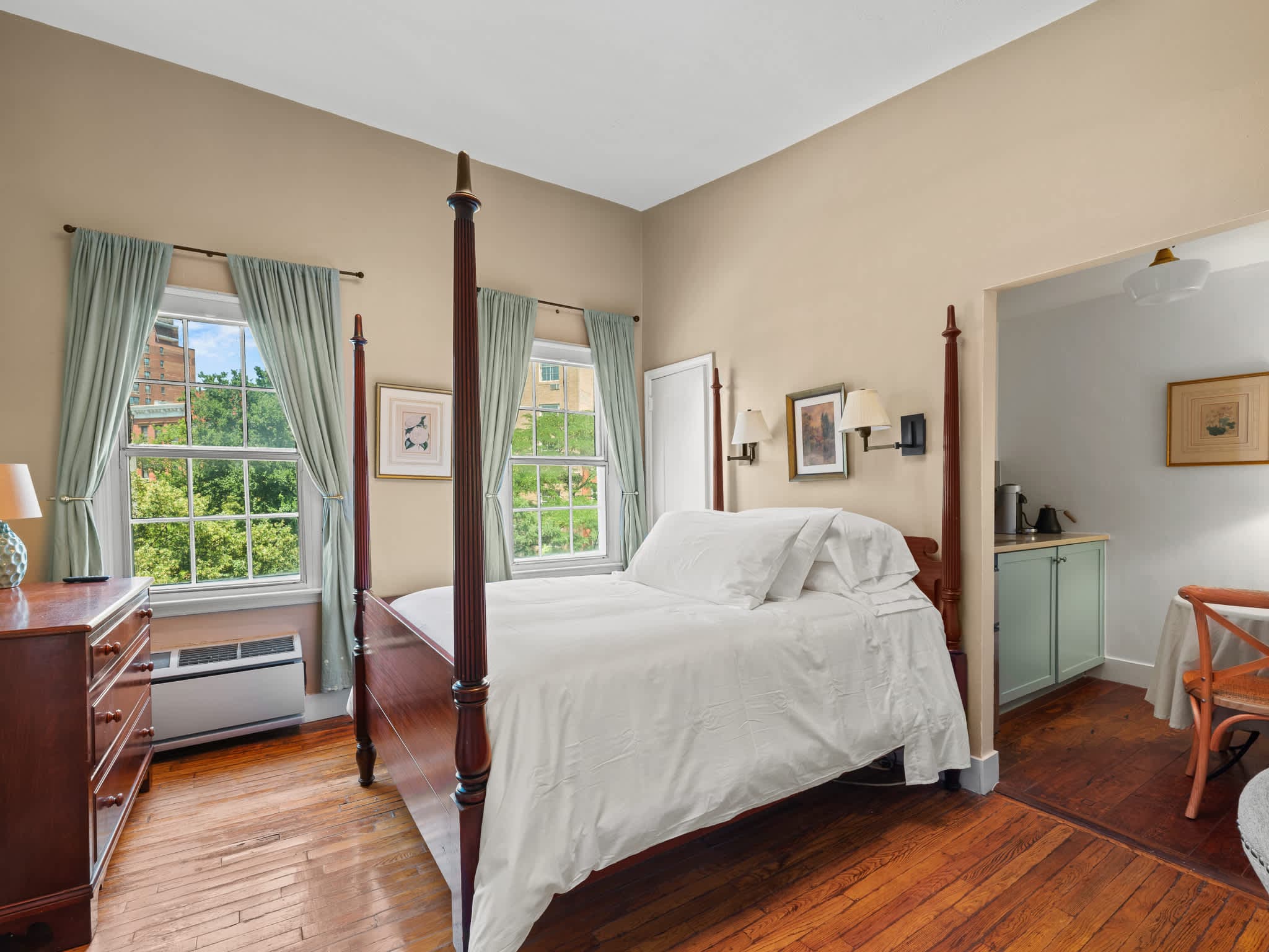 The Maine | West Village | Charming Studio with Fireplace photo 6
