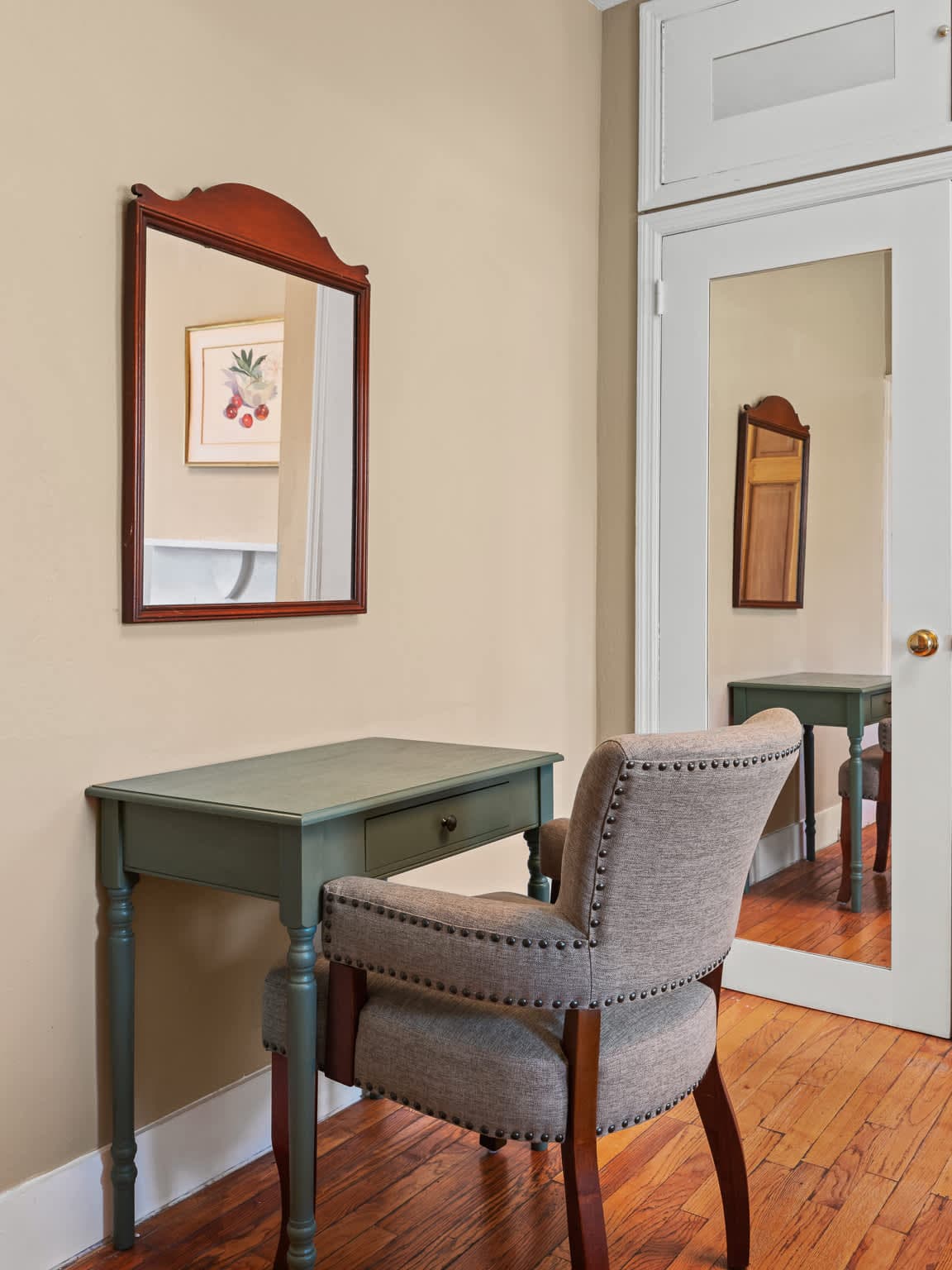 The Maine | West Village | Charming Studio with Fireplace photo 9