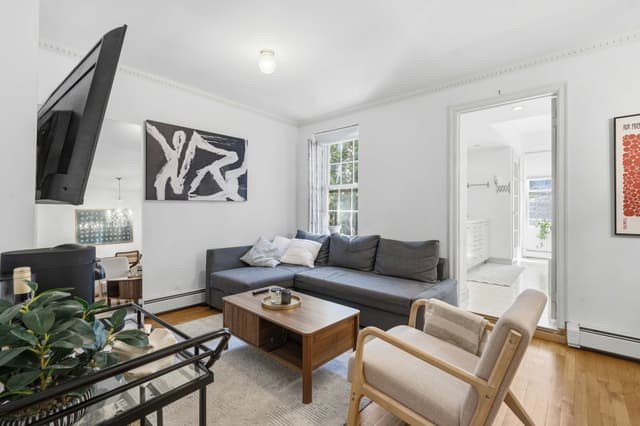 Image of Living space #3