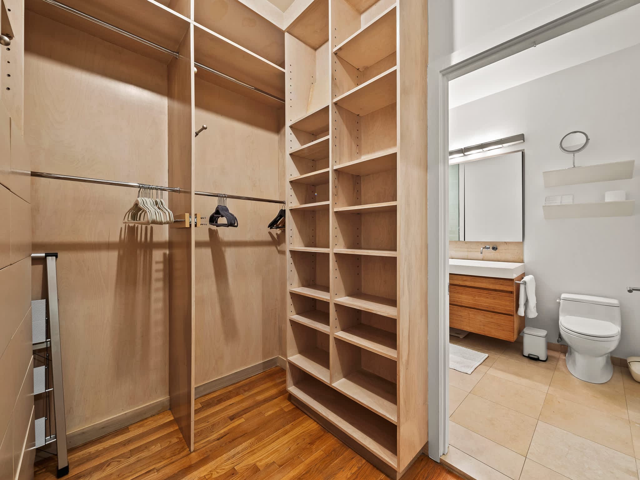 Reade Atelier | Tribeca | Designer Apartment w/ Shared Rooftop & Gym photo 18