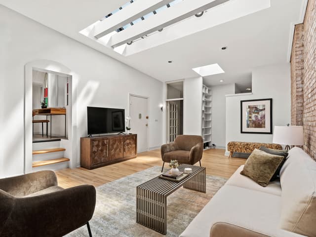 Image of Living space #3