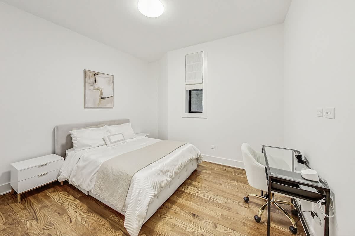Wrightwood Place | Lincoln Park | Elegant Apartment photo 20