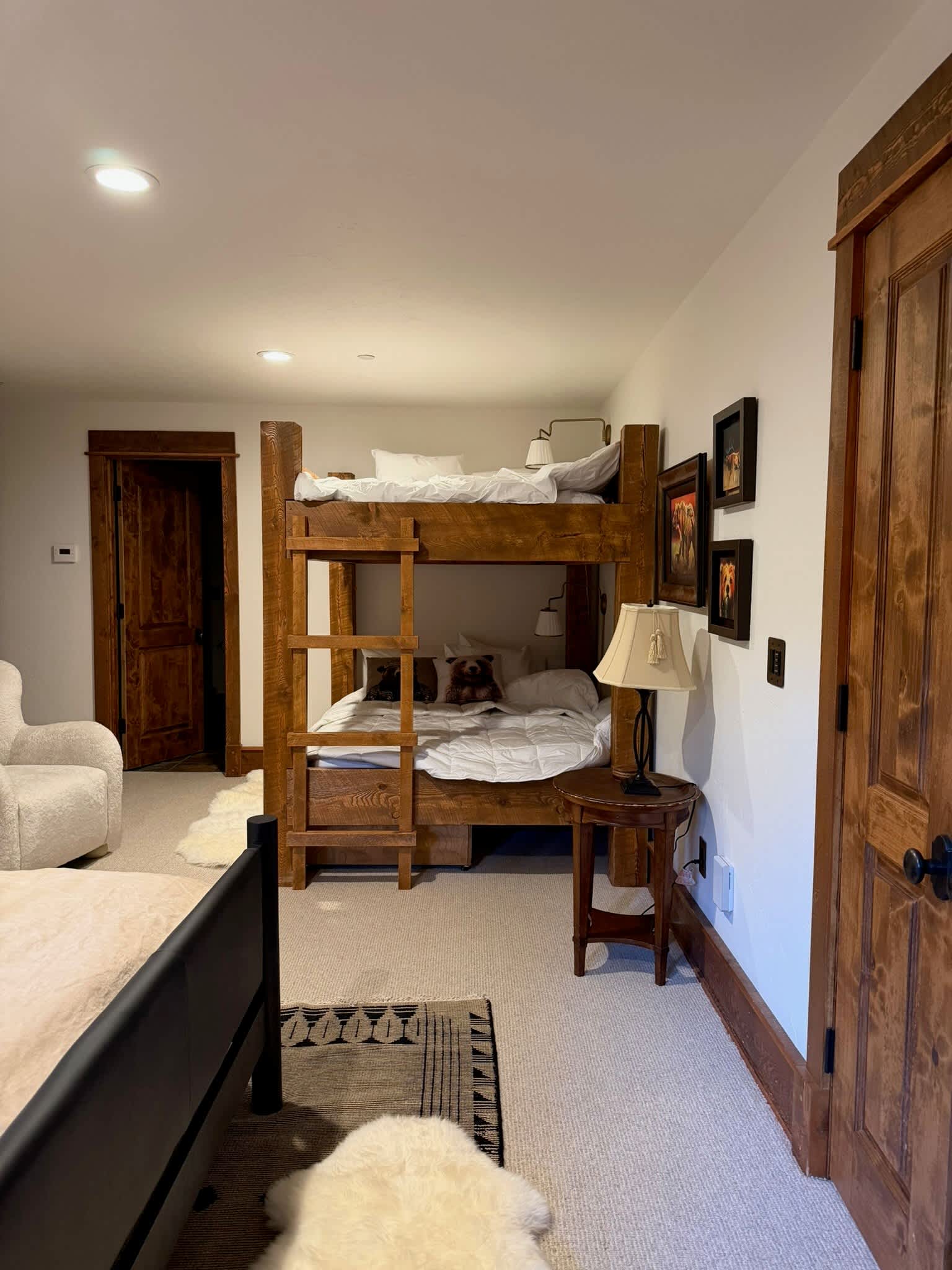 Renegade Cabin | Big Sky | Luxury Ski-In/Out Retreat with Hot Tub & BBQ photo 7