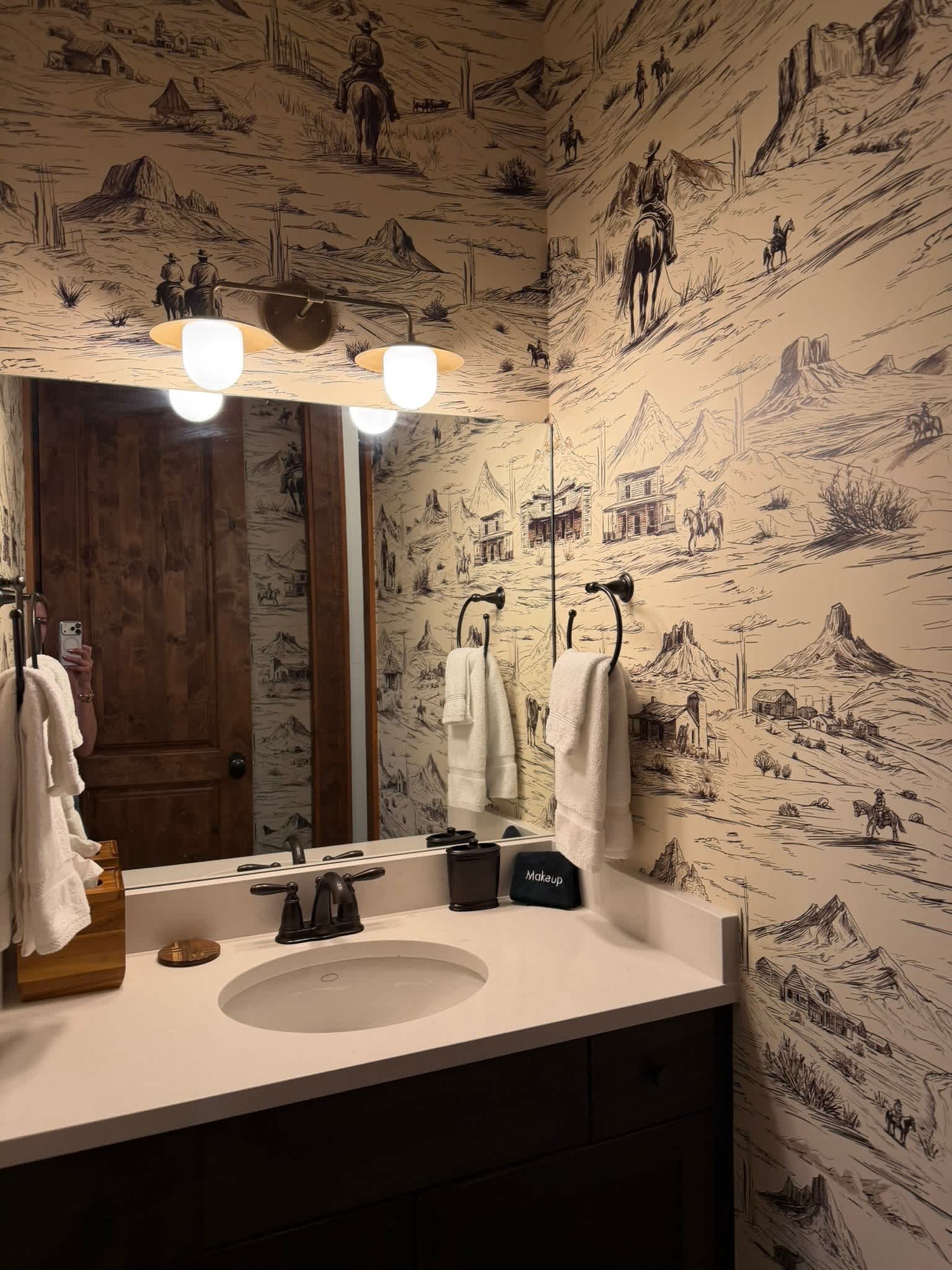 Renegade Cabin | Big Sky | Luxury Ski-In/Out Retreat with Hot Tub & BBQ photo 16