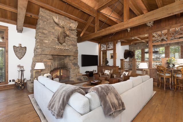 Image of Living space #2