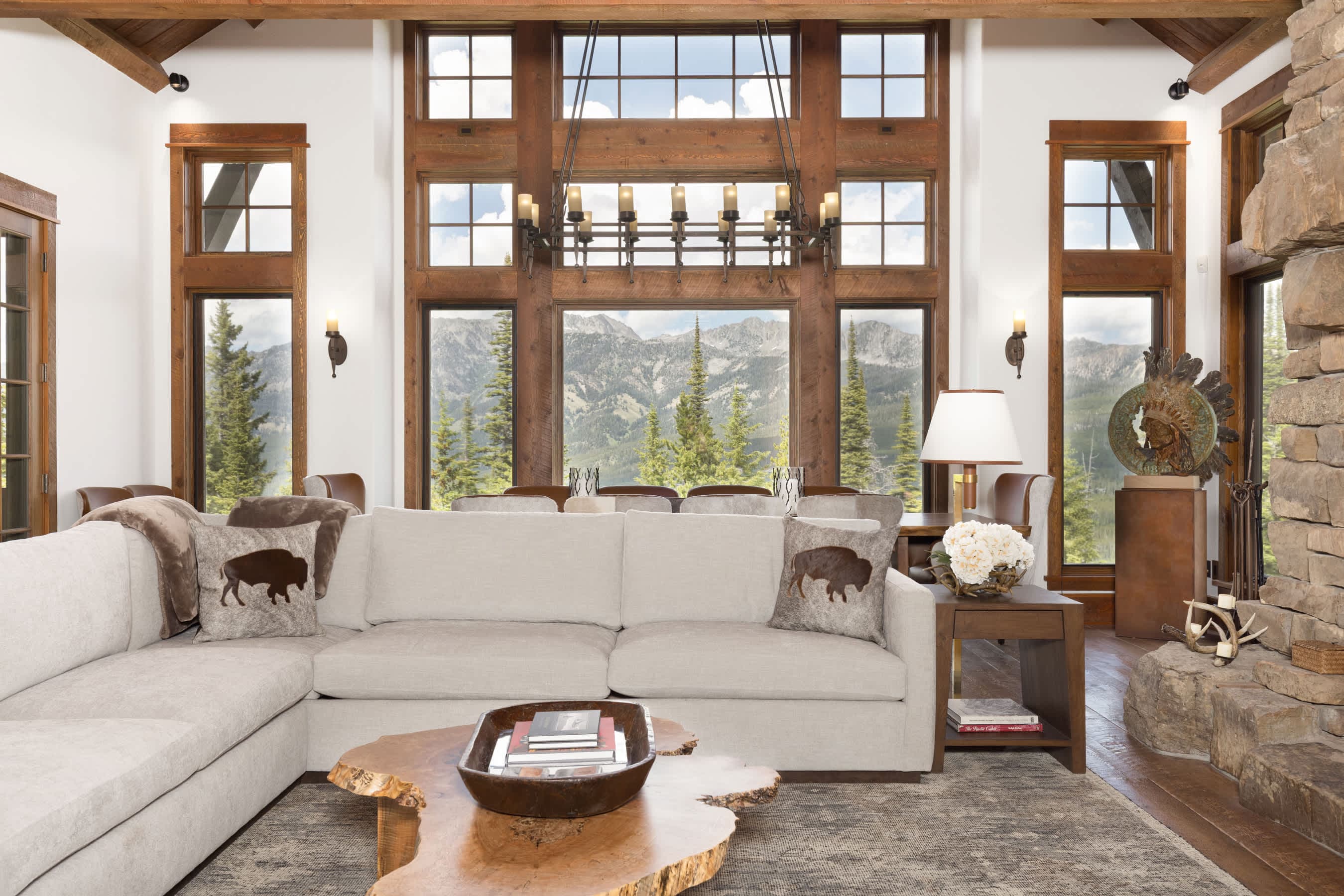 Renegade Cabin | Big Sky | Luxury Ski-In/Out Retreat with Hot Tub & BBQ photo 6