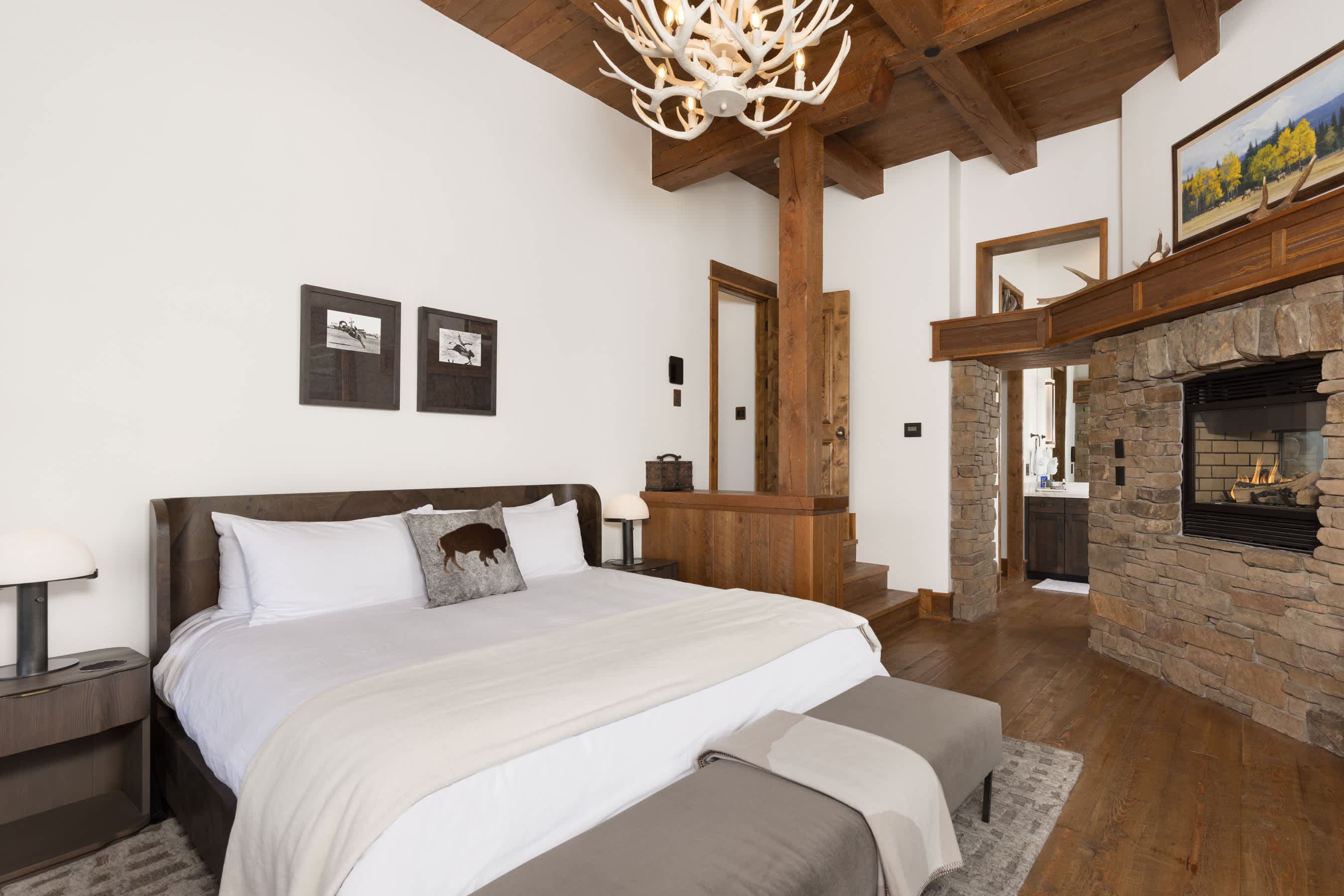 Renegade Cabin | Big Sky | Luxury Ski-In/Out Retreat with Hot Tub & BBQ photo 20