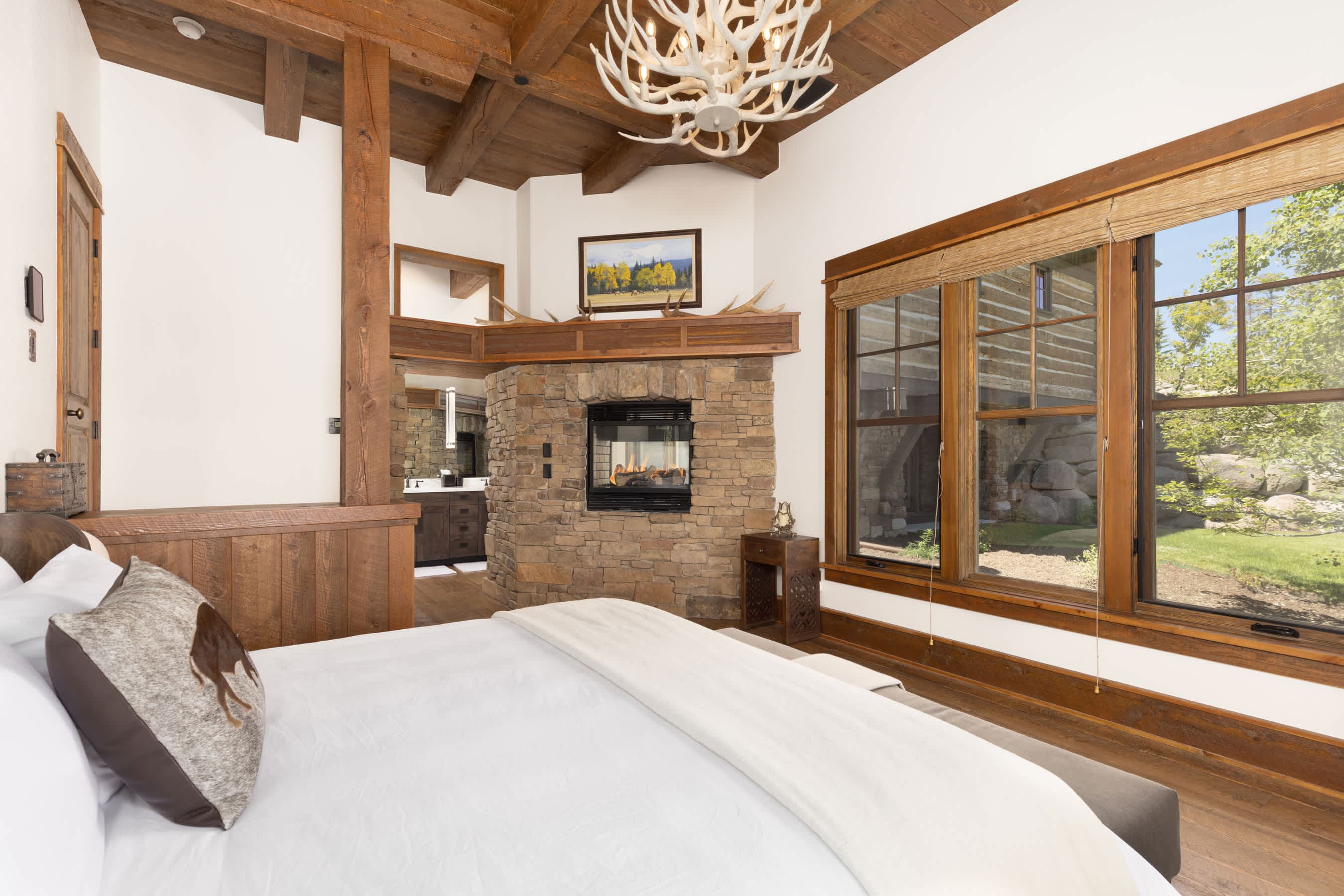 Renegade Cabin | Big Sky | Luxury Ski-In/Out Retreat with Hot Tub & BBQ photo 21