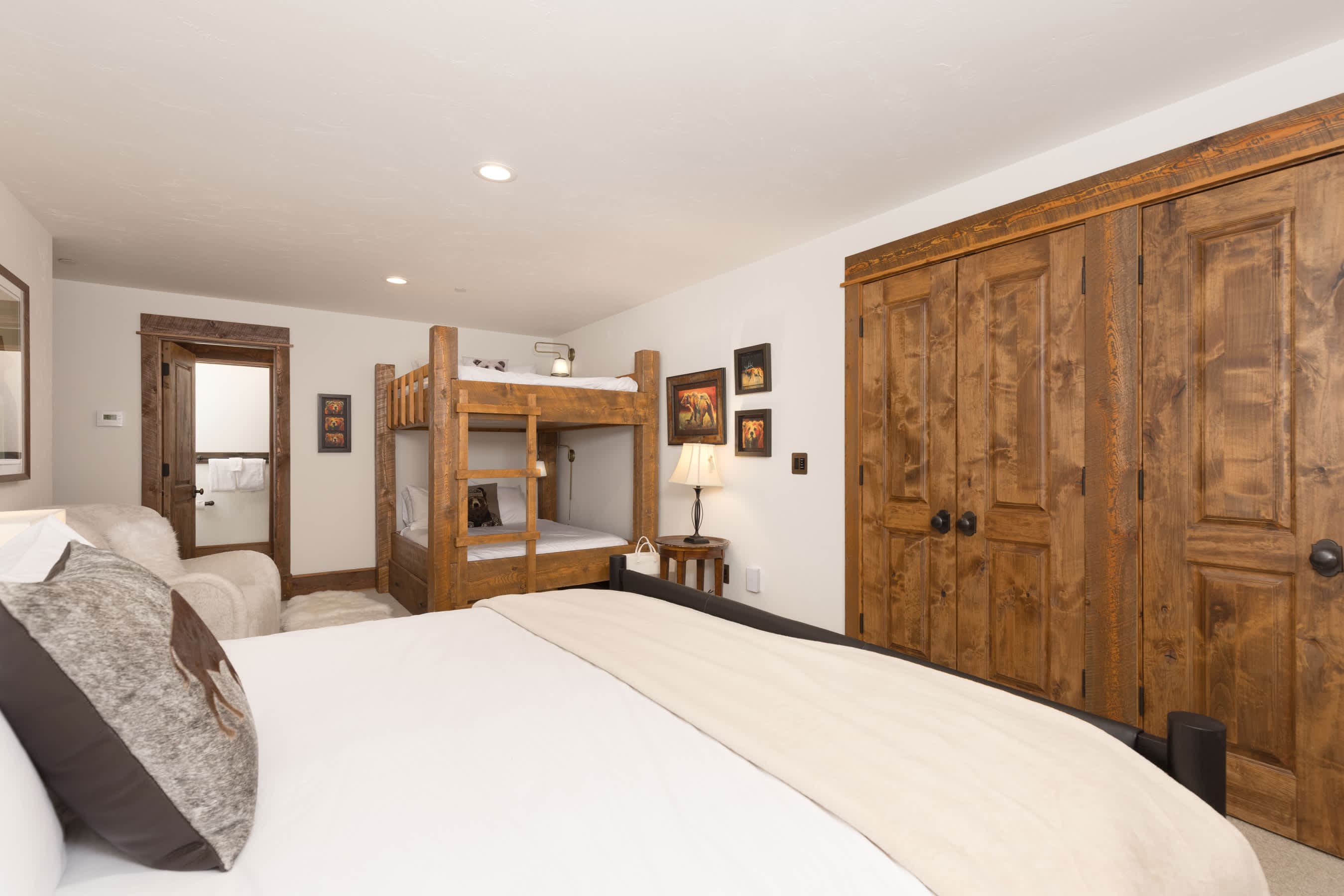 Renegade Cabin | Big Sky | Luxury Ski-In/Out Retreat with Hot Tub & BBQ photo 58
