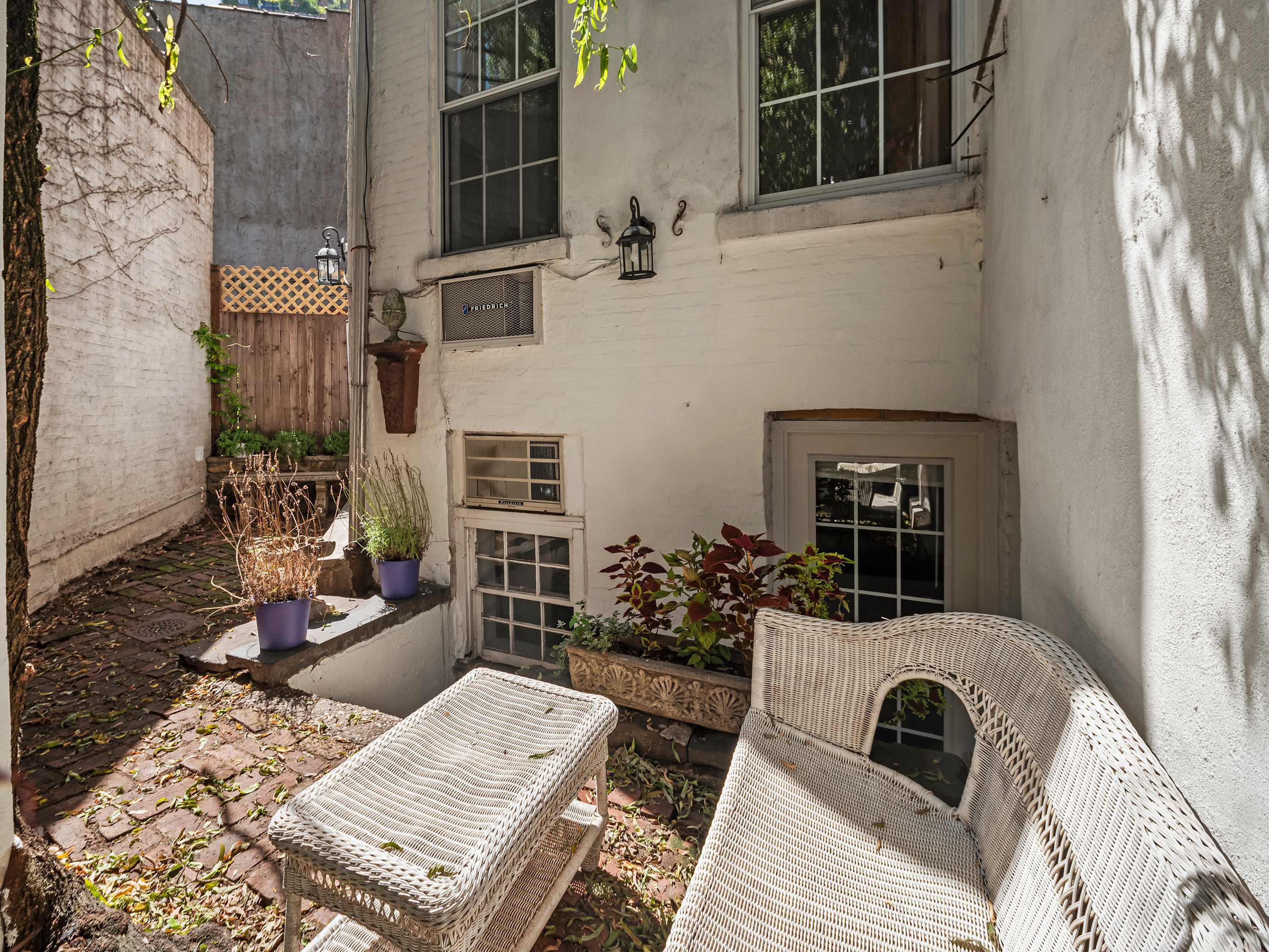 The Garden Suite | West Village | Apartment w/Private Garden photo 16