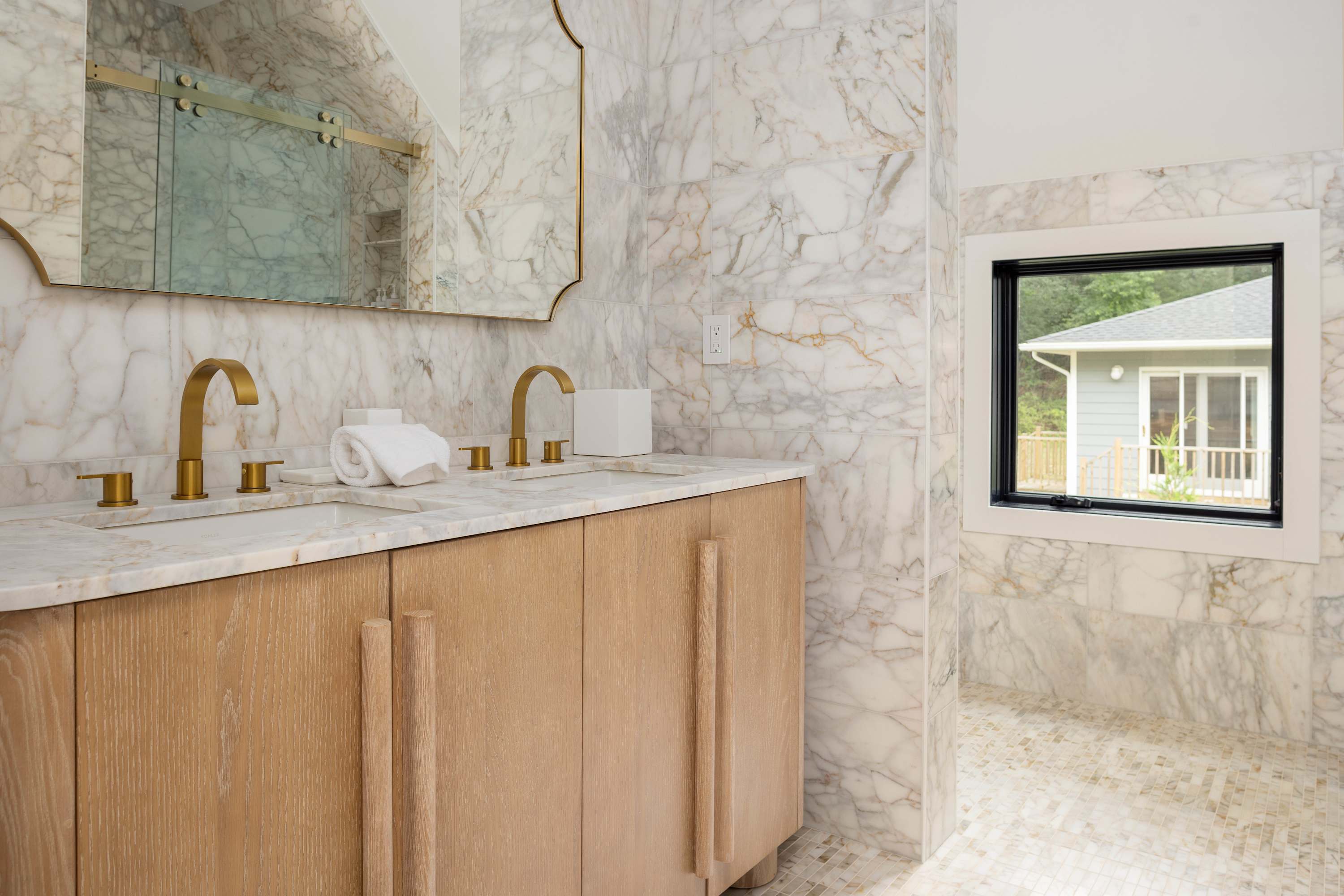 Sandpiper | Sag Harbor | Home w/ Heated Pool & Beach Access photo 10