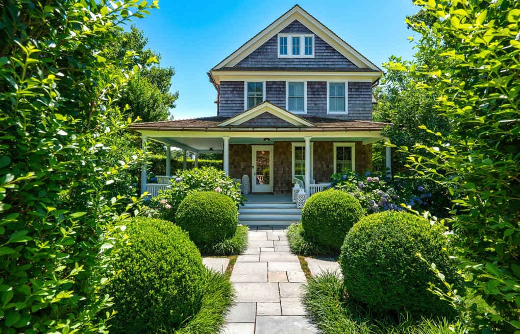 Hidden Grove | East Hampton | Garden Retreat with Pool photo 3