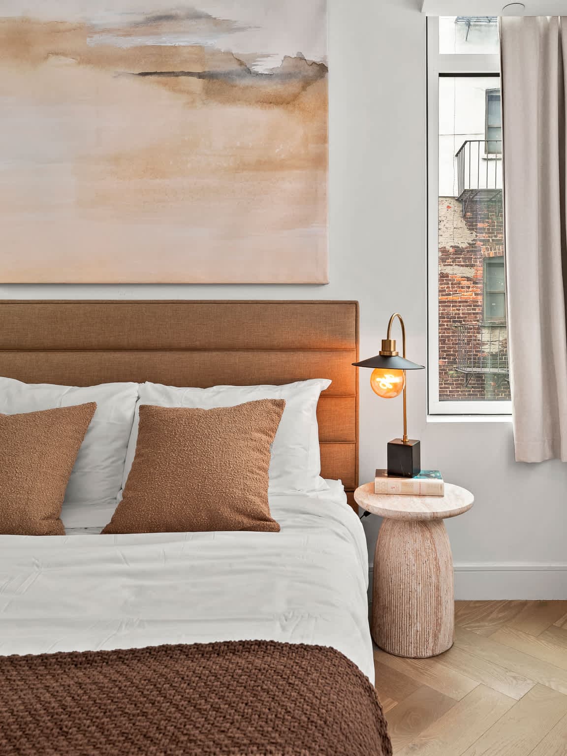 Sunshine Cottage | East Village | Cozy Apt w/ Balcony & Gym photo 14