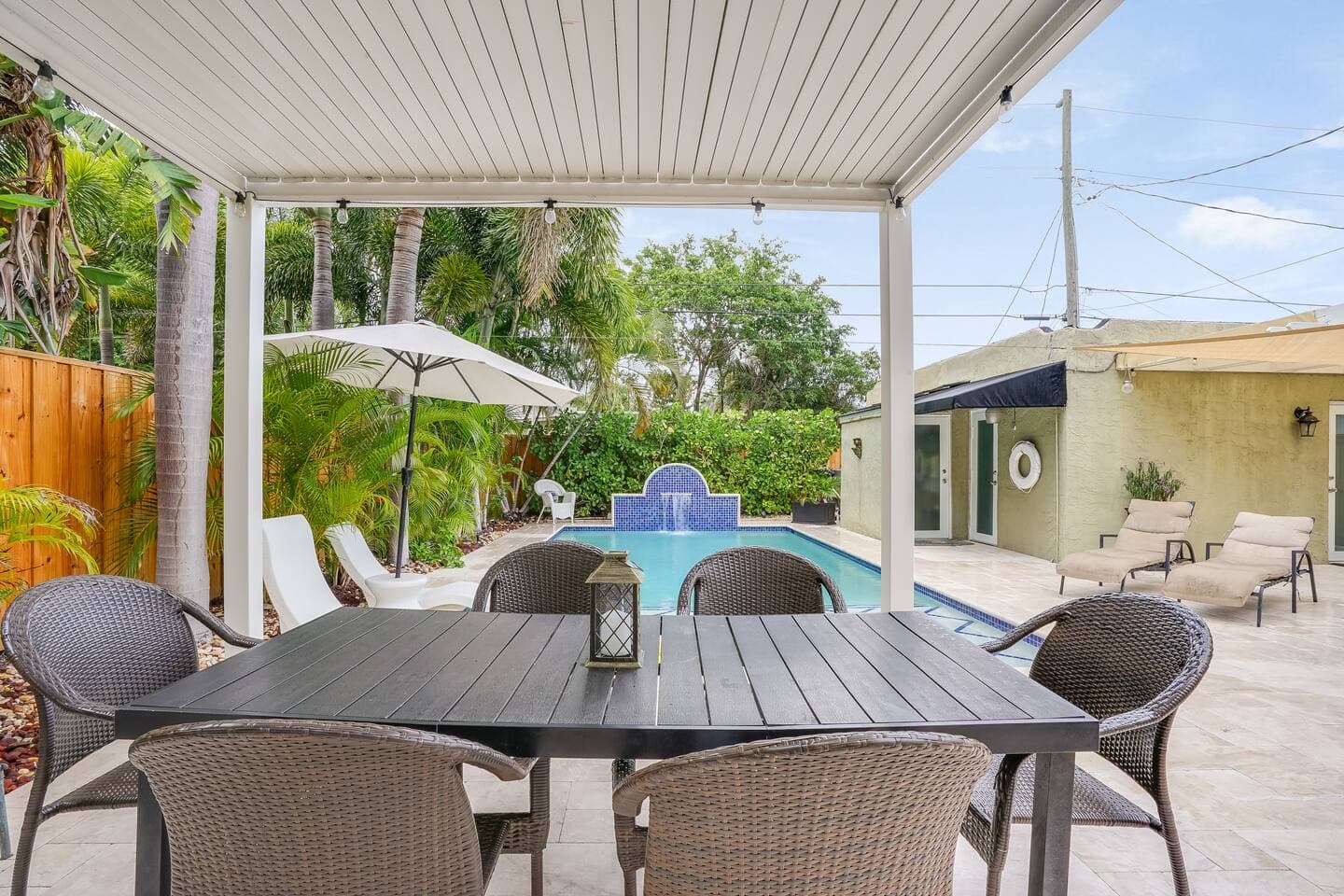 Villa Del Sol | West Palm Beach | Coastal Home & Pool photo 16