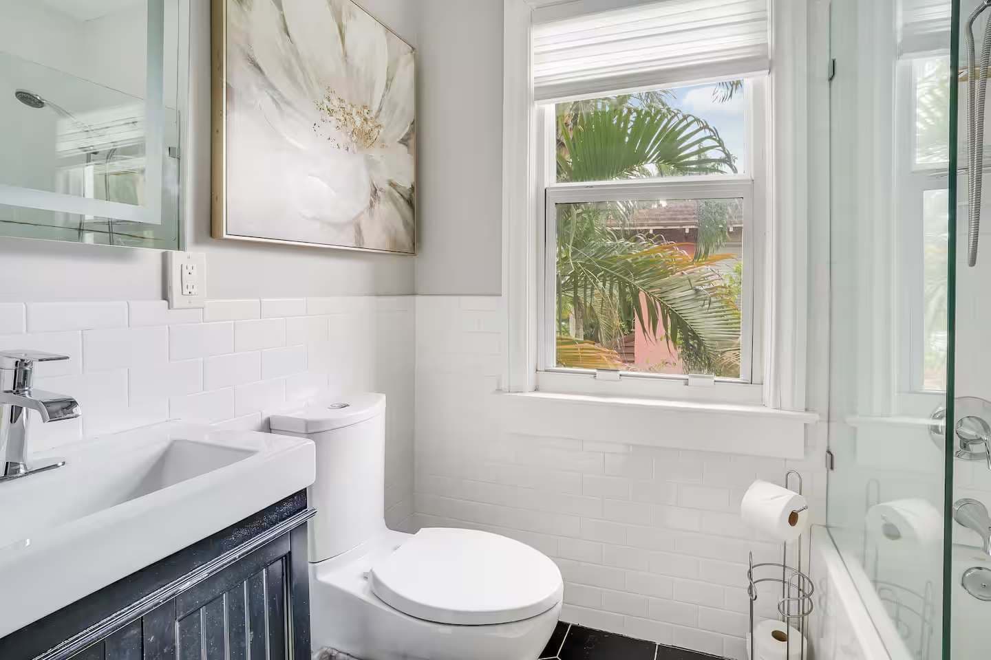 Villa Del Sol | West Palm Beach | Coastal Home & Pool photo 24