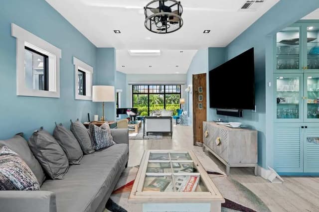 Image of Living space #2