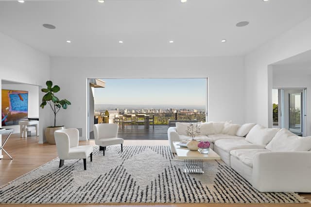 Image of Living space #3