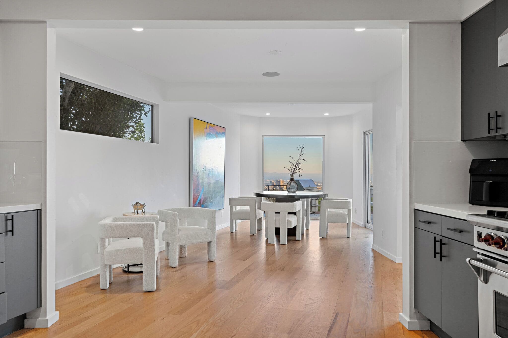 Angelo Estate | Beverly Hills | Private Estate w/Pool and Spa photo 12