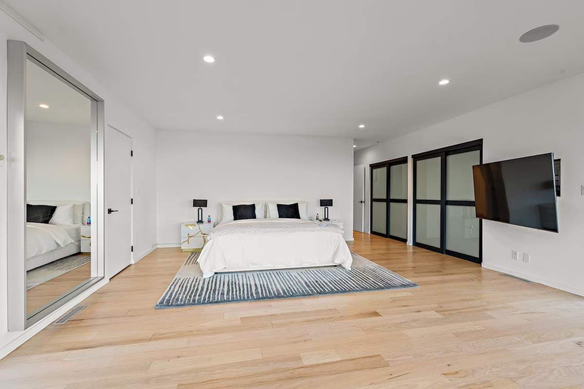 Angelo Estate | Beverly Hills | Private Estate w/Pool and Spa photo 20