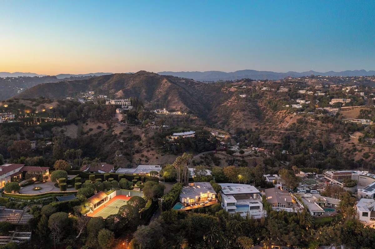 Angelo Estate | Beverly Hills | Private Estate w/Pool and Spa photo 28