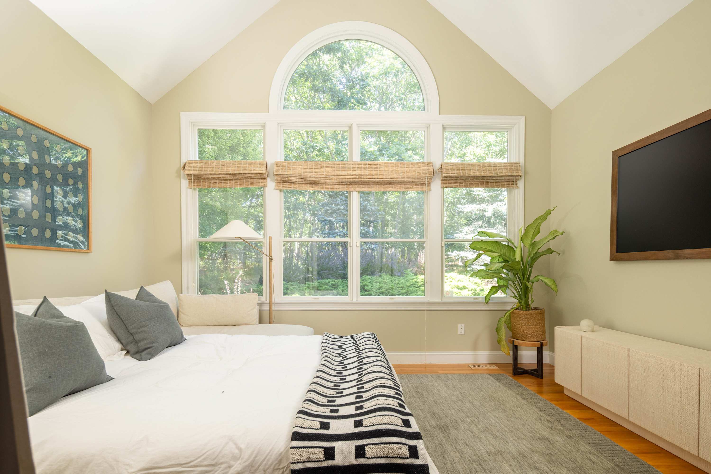 Abrahams Grove | East Hampton | Private Retreat with Heated Pool photo 10