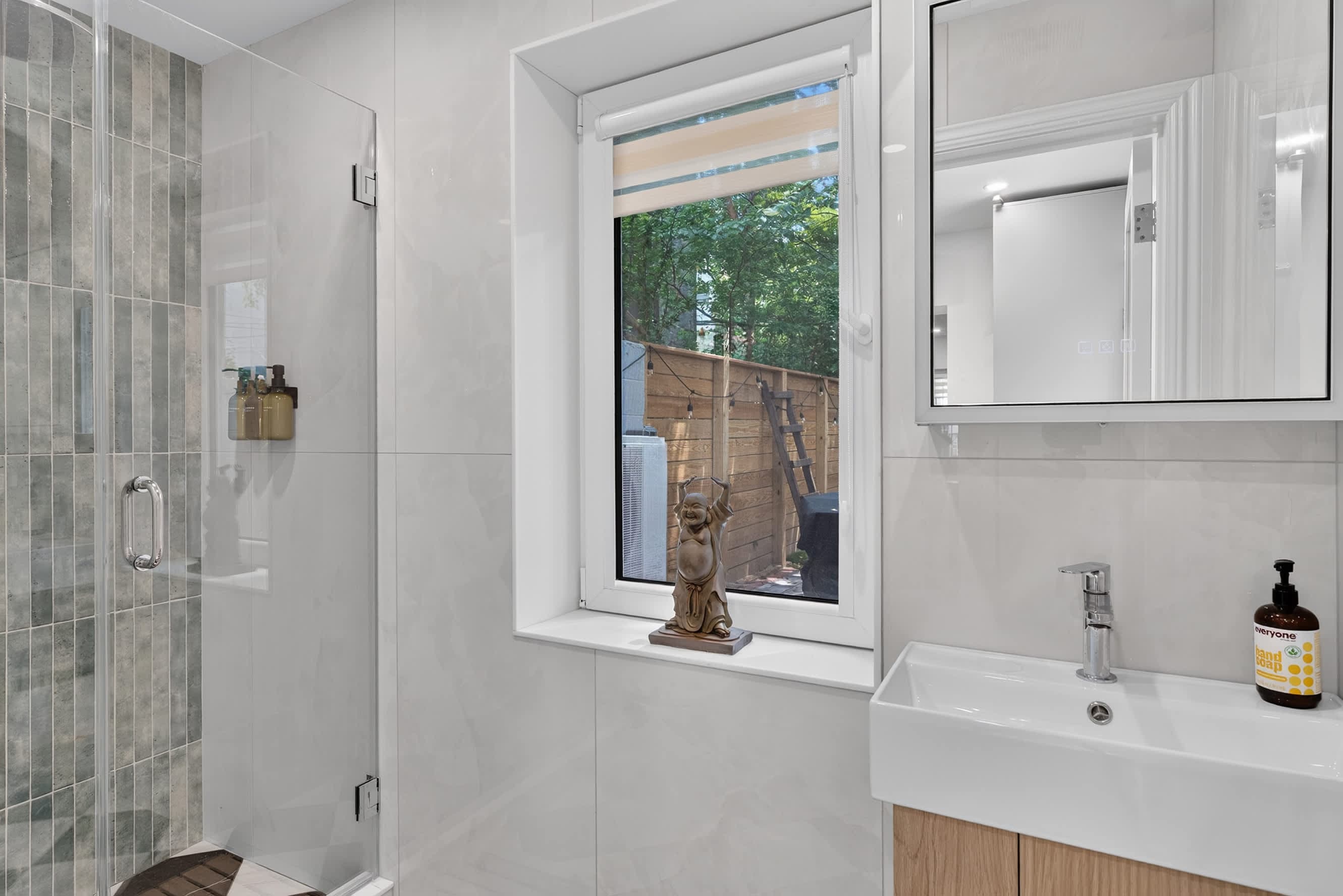 Stuy House | Stuyvesant | Bright Home w/ Gym & Outdoor Space photo 25