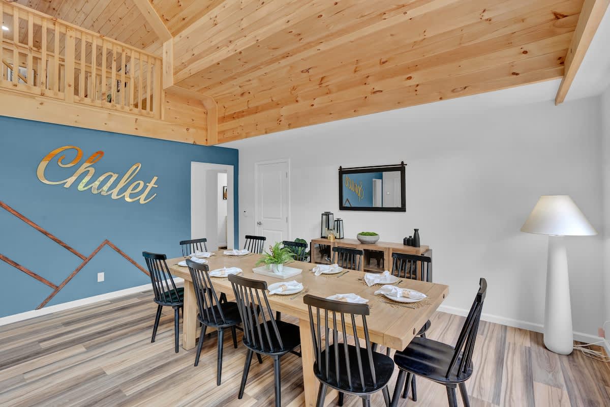 Spruce Chalet | Blakeslee | Luxury Retreat with Private Spa & Golf Simulator photo 12
