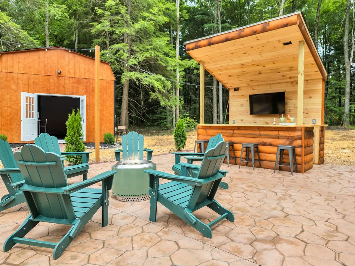 Spruce Chalet | Blakeslee | Luxury Retreat with Private Spa & Golf Simulator photo 62