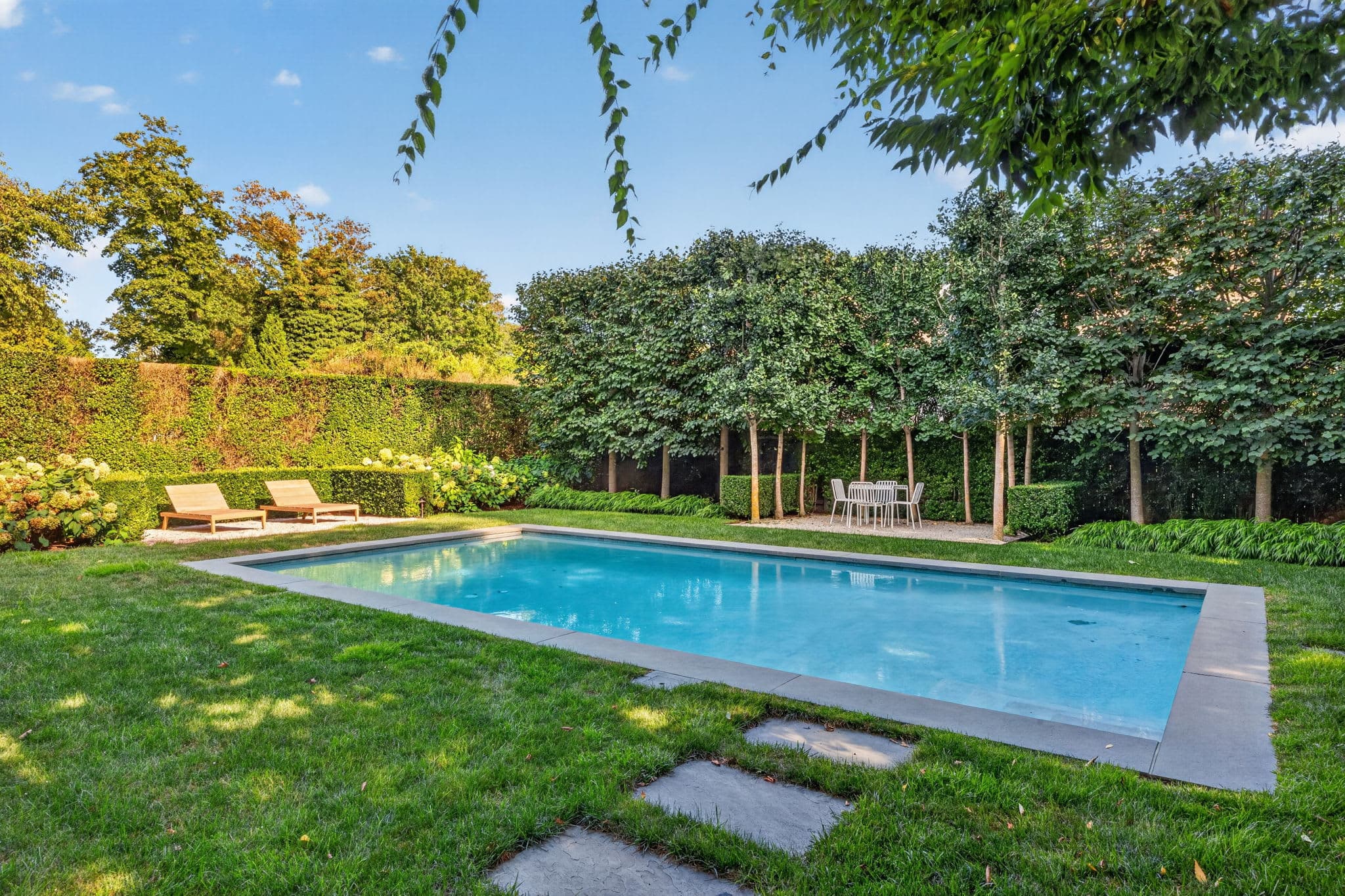 Grovehollow | East Hampton Retreat | Heated Pool & Private Garden photo 2