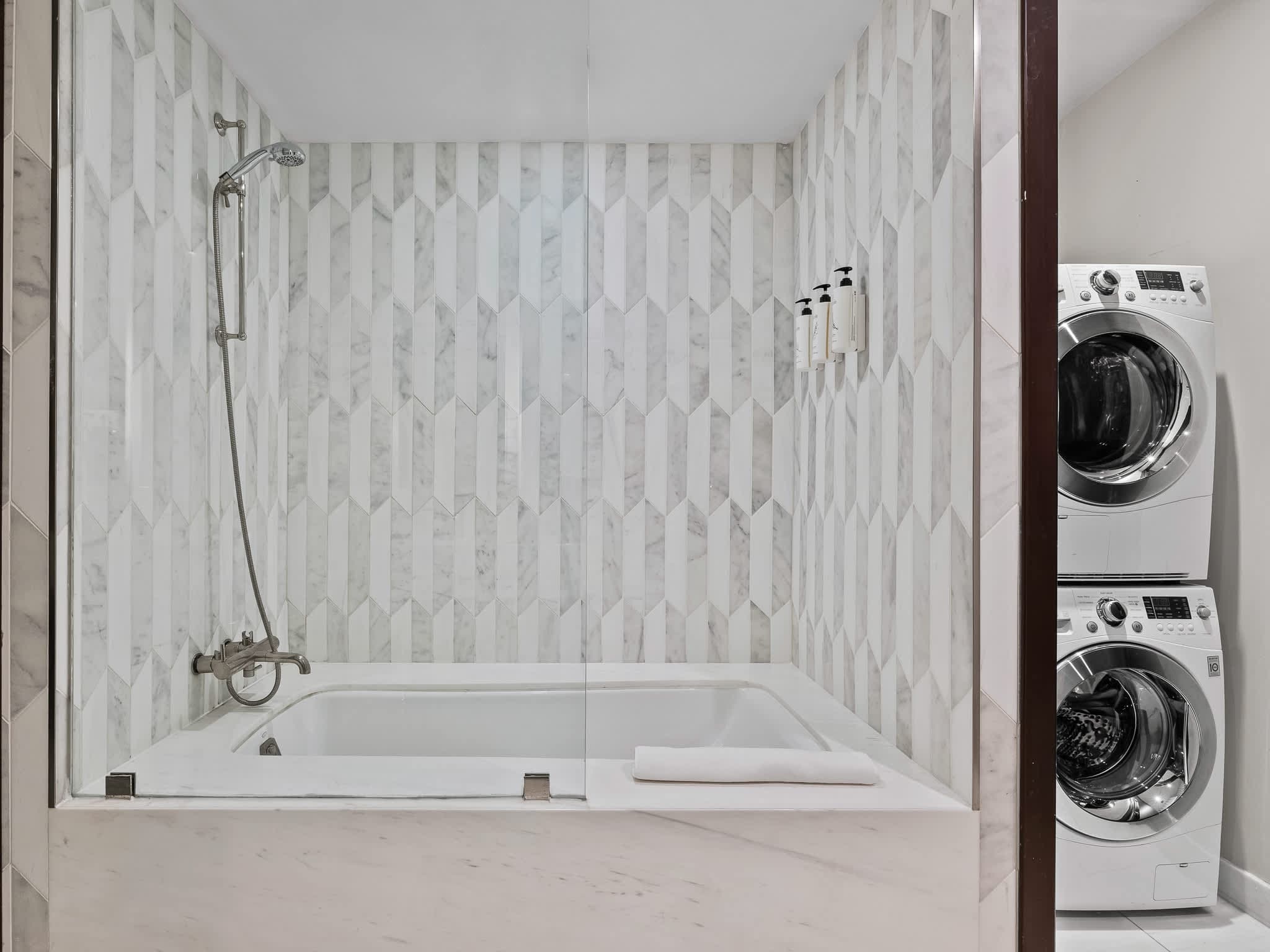 Marmara Place 1103 | Kips Bay | Studio Loft photo 12