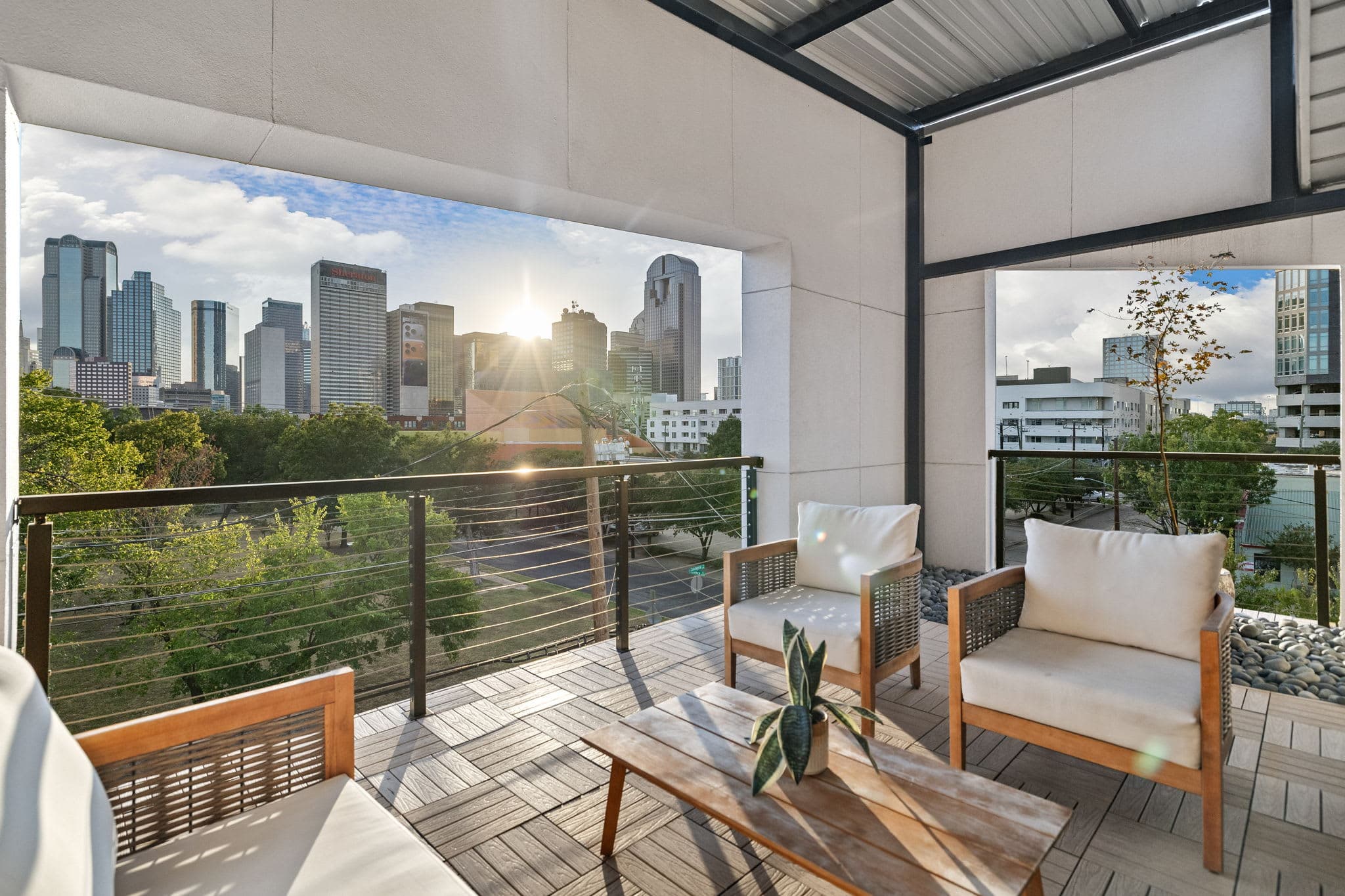 Ellum House | Deep Ellum | Villa with Private Pool, Game Room & Zen Garden photo 2