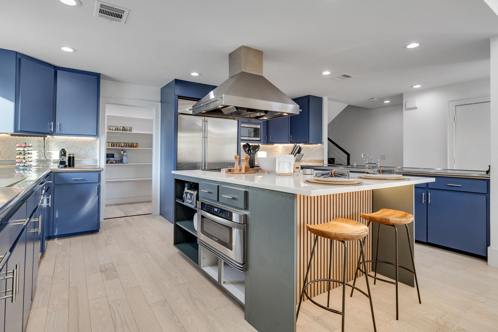 Ellum House | Deep Ellum | Villa with Private Pool, Game Room & Zen Garden photo 15