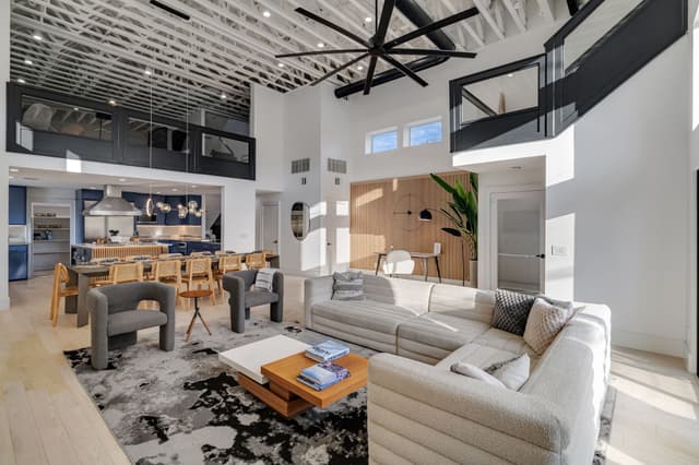 Image of Living space #2