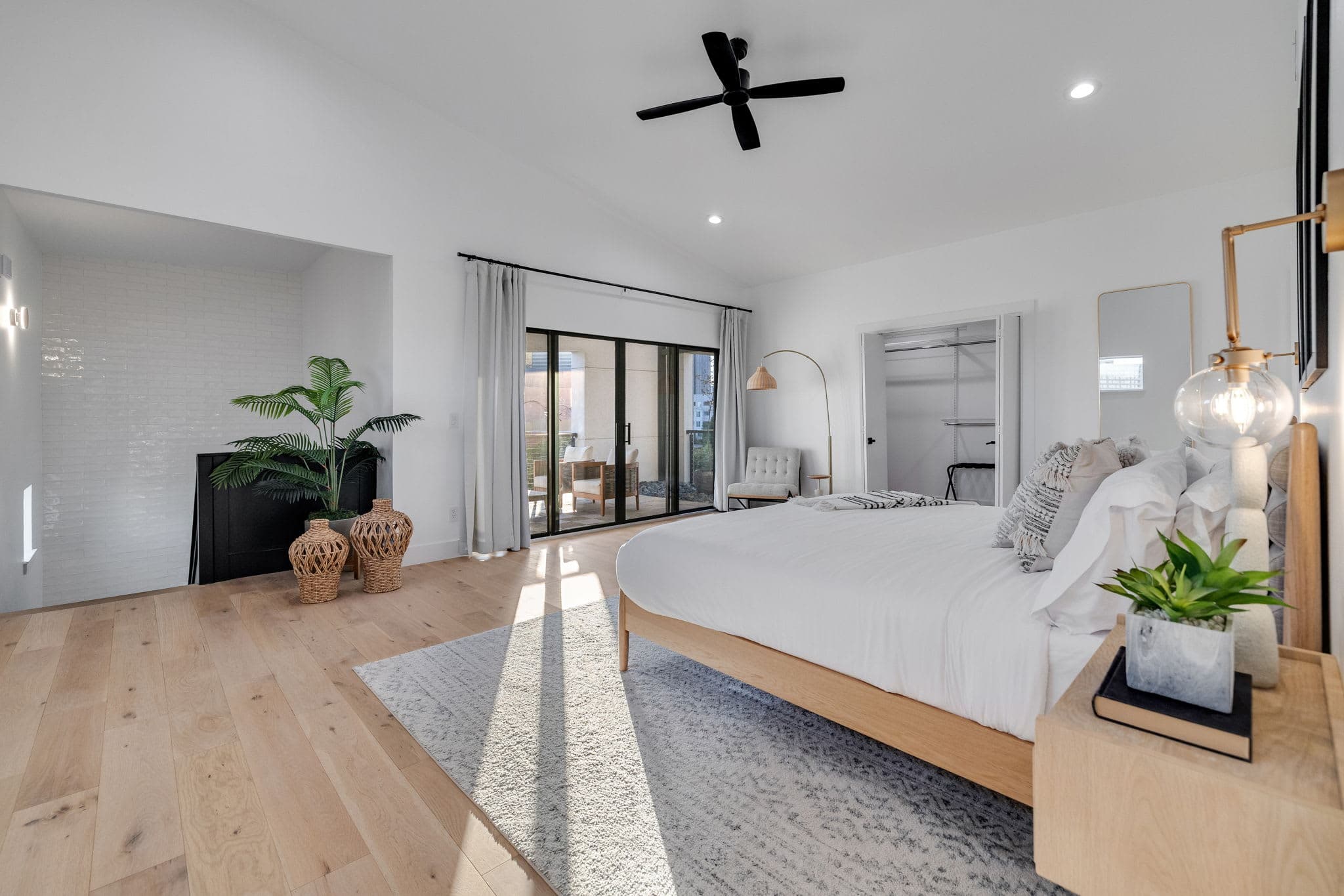 Ellum House | Deep Ellum | Villa with Private Pool, Game Room & Zen Garden photo 29