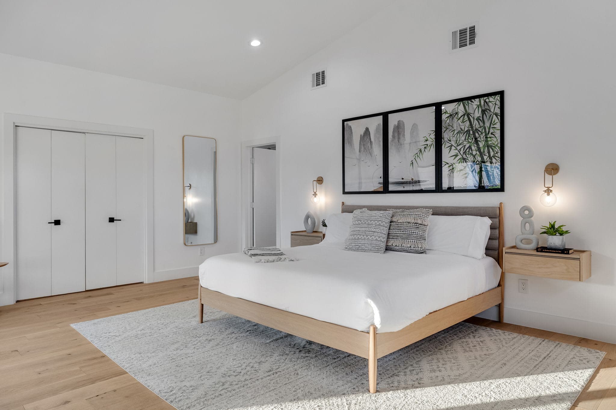 Ellum House | Deep Ellum | Villa with Private Pool, Game Room & Zen Garden photo 31