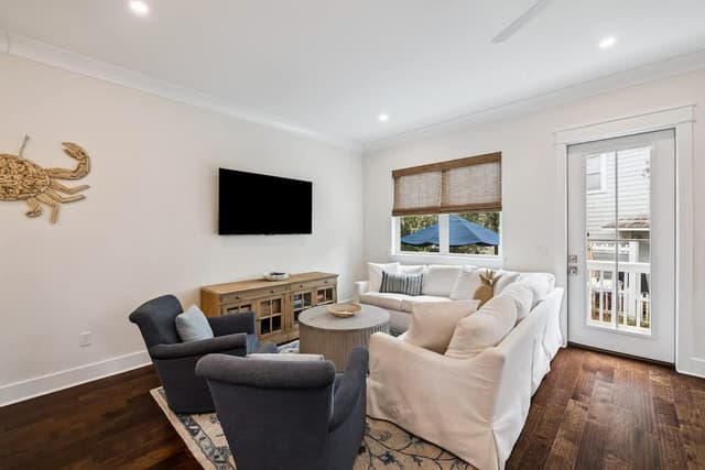 Image of Living space #2