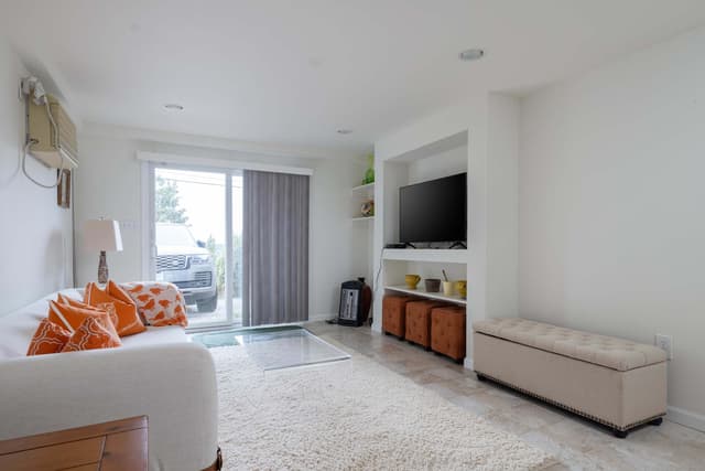 Image of Living space #3