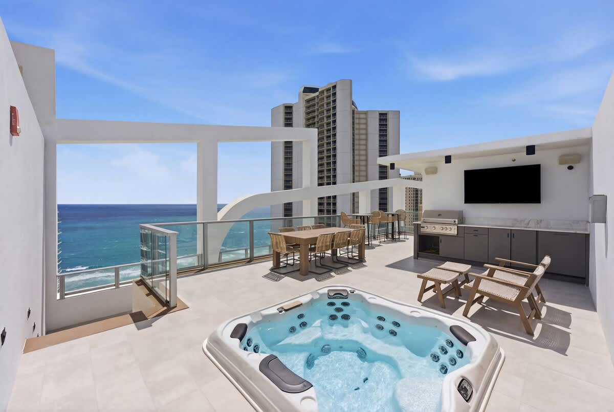 Atlantic Crown | Riviera Beach | Luxury Penthouse with Ocean Views photo 5