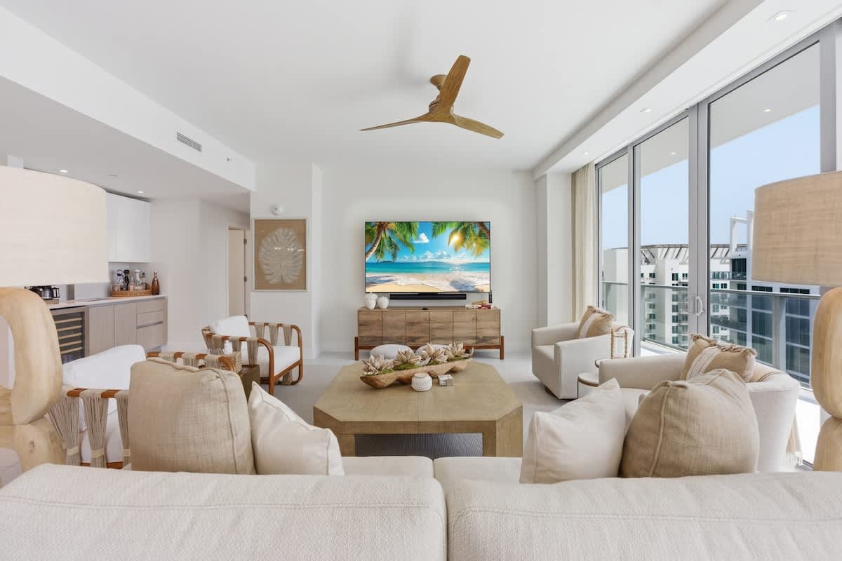 Atlantic Crown | Riviera Beach | Luxury Penthouse with Ocean Views photo 9