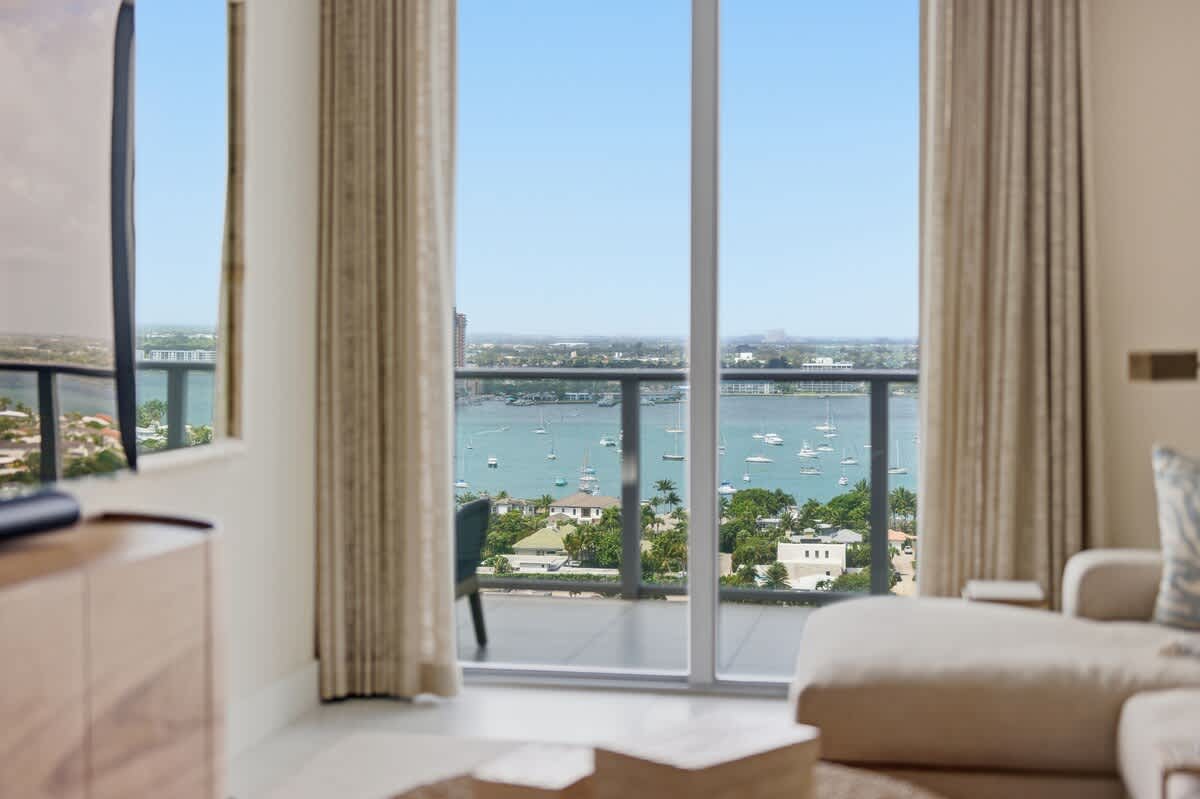 Atlantic Crown | Riviera Beach | Luxury Penthouse with Ocean Views photo 8